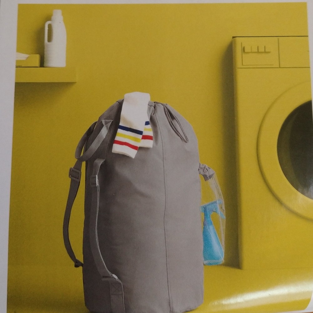 Room Essentials 🆕 Bckpck & Laundry Bg